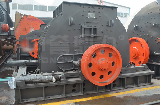 雙腔硬巖破碎機