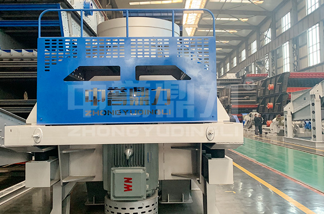 離心沖擊破碎機