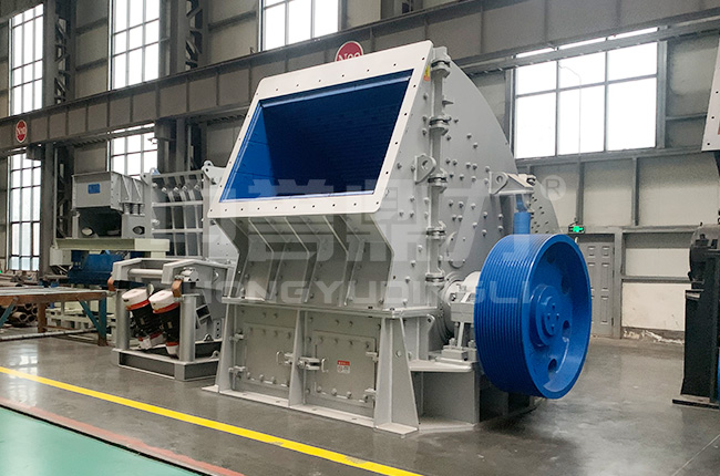 青石錘式破碎機