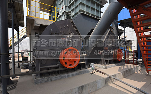 錘式破碎機現場圖