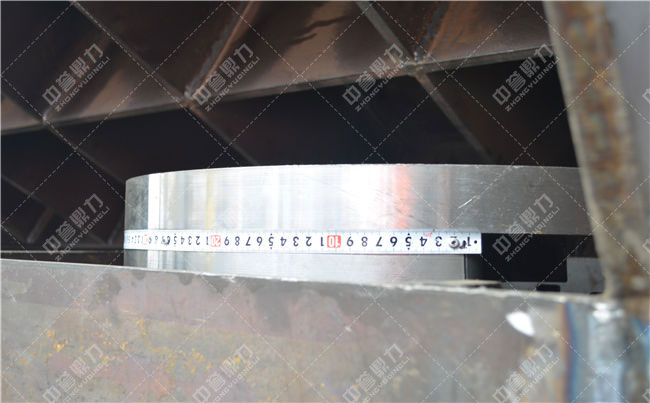 礦山機(jī)械設(shè)備-振動(dòng)喂料機(jī)振動(dòng)盤(pán)調(diào)整