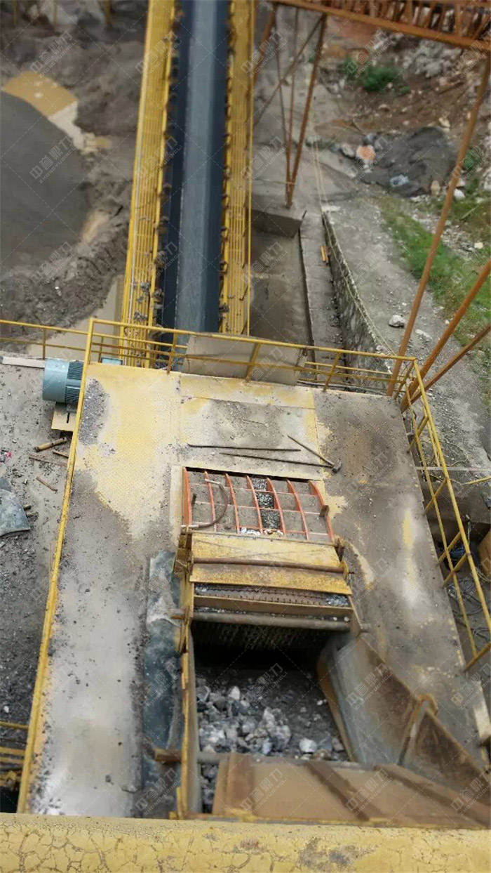 碎石設(shè)備生產(chǎn)線流程_時(shí)產(chǎn)200噸碎石生產(chǎn)線多少錢?