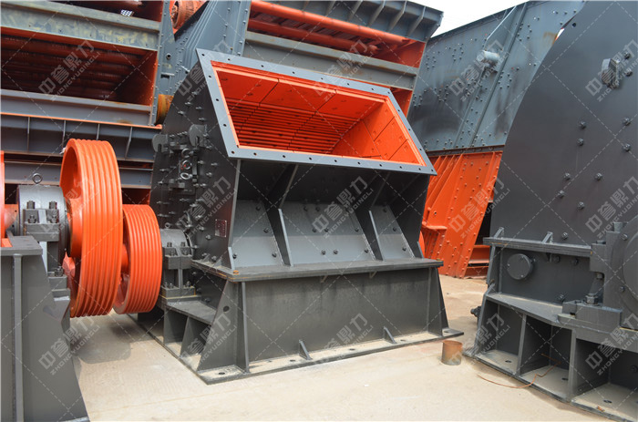 PC1220型錘式破碎機(jī)