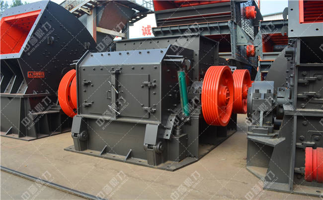 雙轉子制砂機除銹